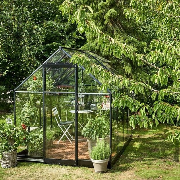 Halls Qube Greenhouse Review - Greenhouse Reviews